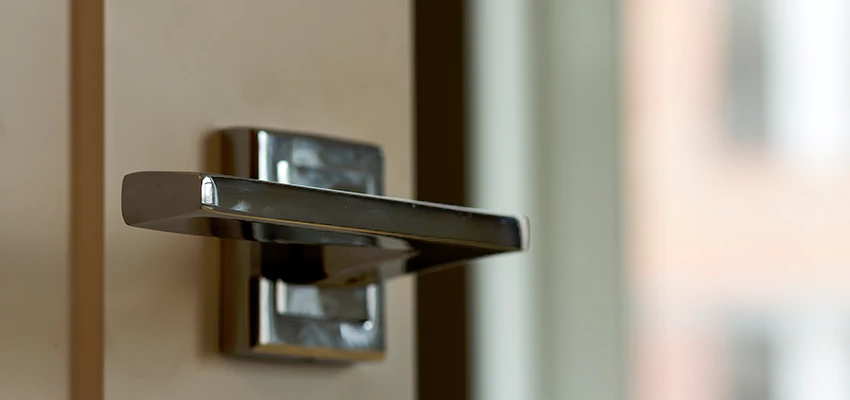 Door Lever Knob Repair in Waterford, California