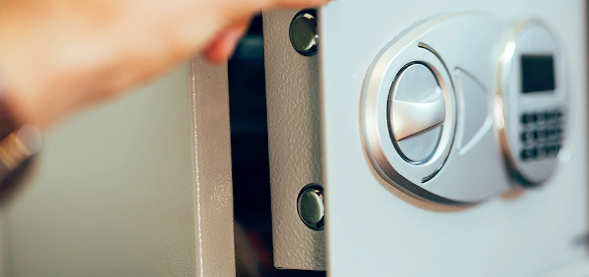 Fingerprint Safe Openers in Waterford, CA