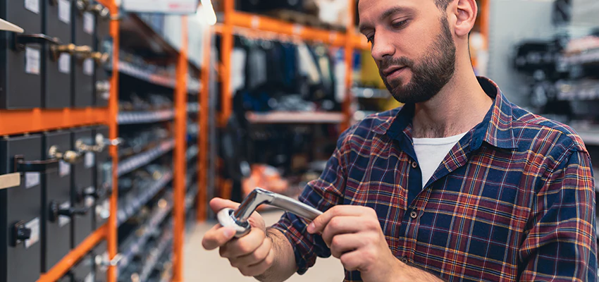 Locksmith For Retail Stores Lockout Services in Waterford, California